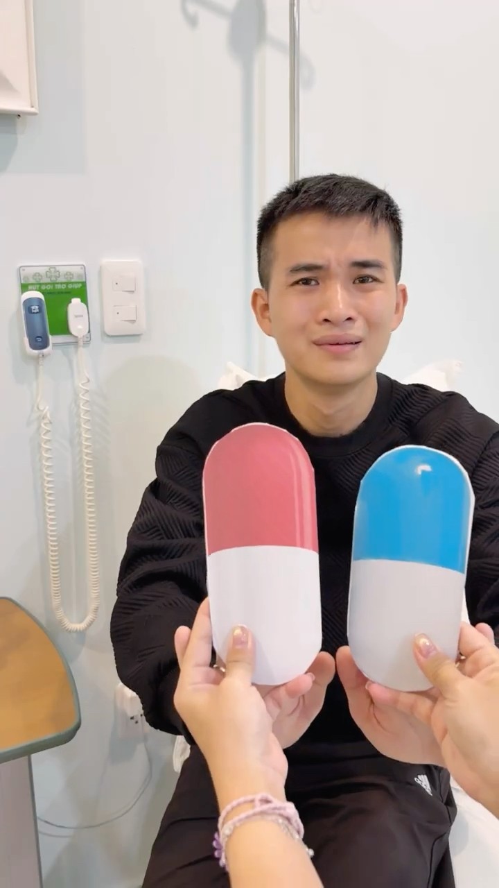 Su Hao comedy: Little boy doesn't want to take medicine ?