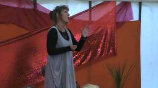 Video thumbnail of "Jess Smith singing Yellow on the Broom"