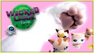 Cat Paw! by Wicked Cool Toys - Kitties Become Friends Skit