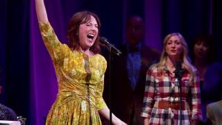 Grammy Nominee Carmen Cusack Sings \