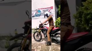 Pns Ganteng Naik Motor Dengan Celana Keki Ketat