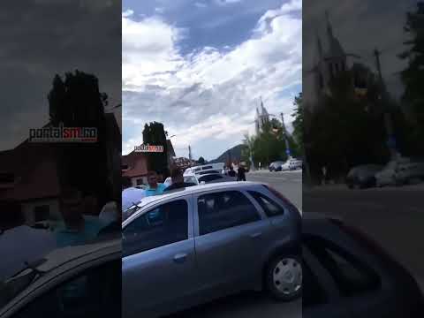 VIDEO. Scandal într-o comună din judeţ. Se fac buletine şi duminica