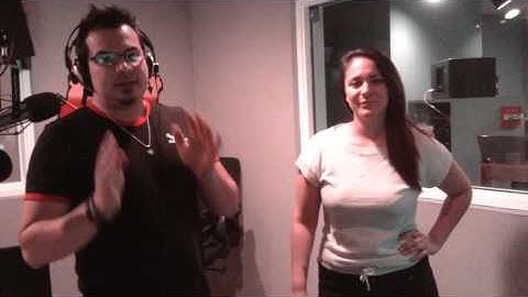 Escucha El show del Terrible Y La Kristy