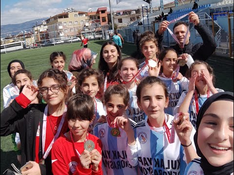 Şehit Mustafa Direkli Ortaokulu Kızlar Futbol Takımı