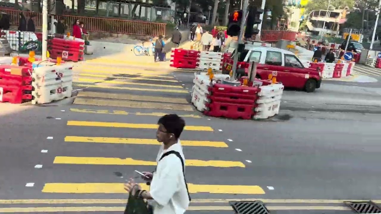 Part 5 ￼輕鐵 615 ￼第一期列車 1011 美樂 去 屯門碼頭￼