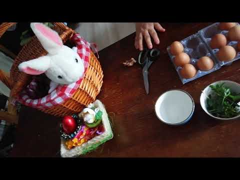 Video: Come Colorare Le Uova Nelle Bucce Di Cipolla Per Pasqua