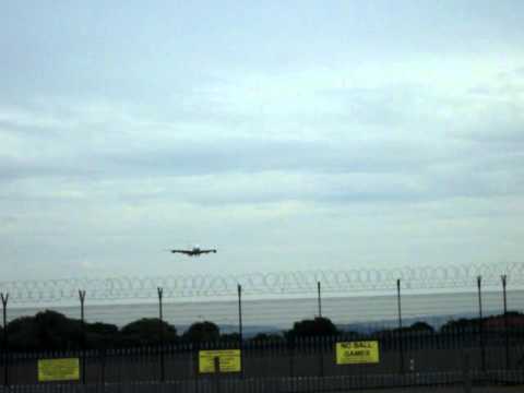 emirates  a380 landing at man airport  dss