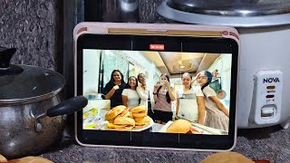 Hangout with us (movies+cook+card game)🍳👩🍳🍿🥪 !