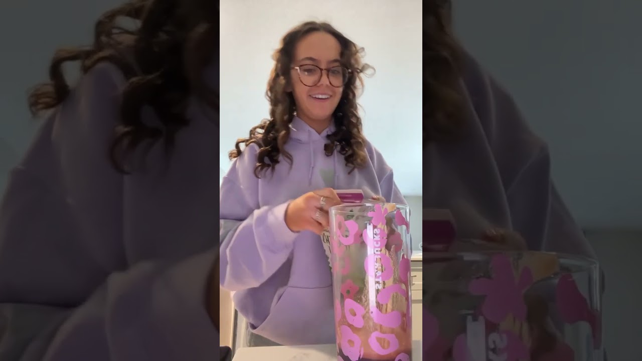 how to make a Starbucks sugar cookie latte 💓 