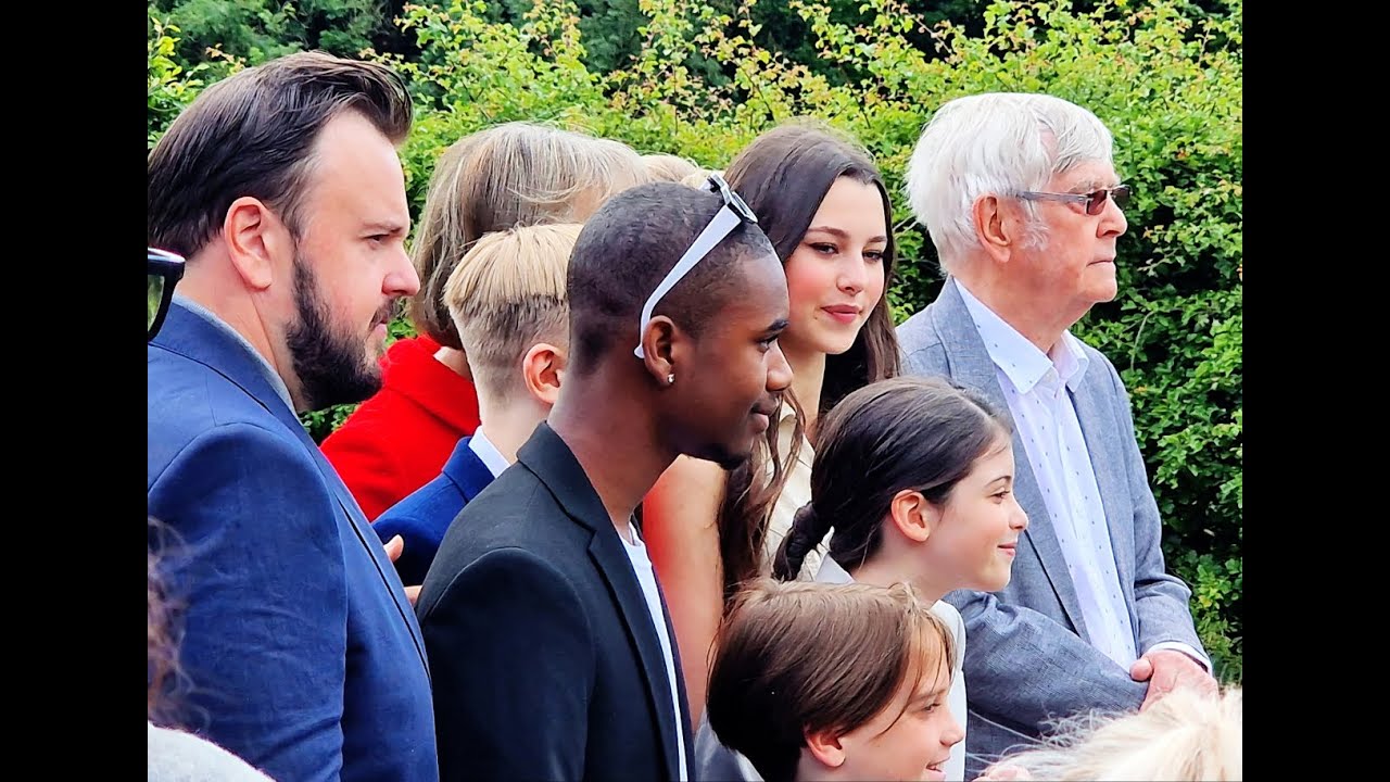 The Railway Children Return to Oakworth Station