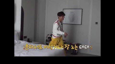 Taehyung changed his filter to sea and dived in it🤣(Run bts editors you are the best!!)