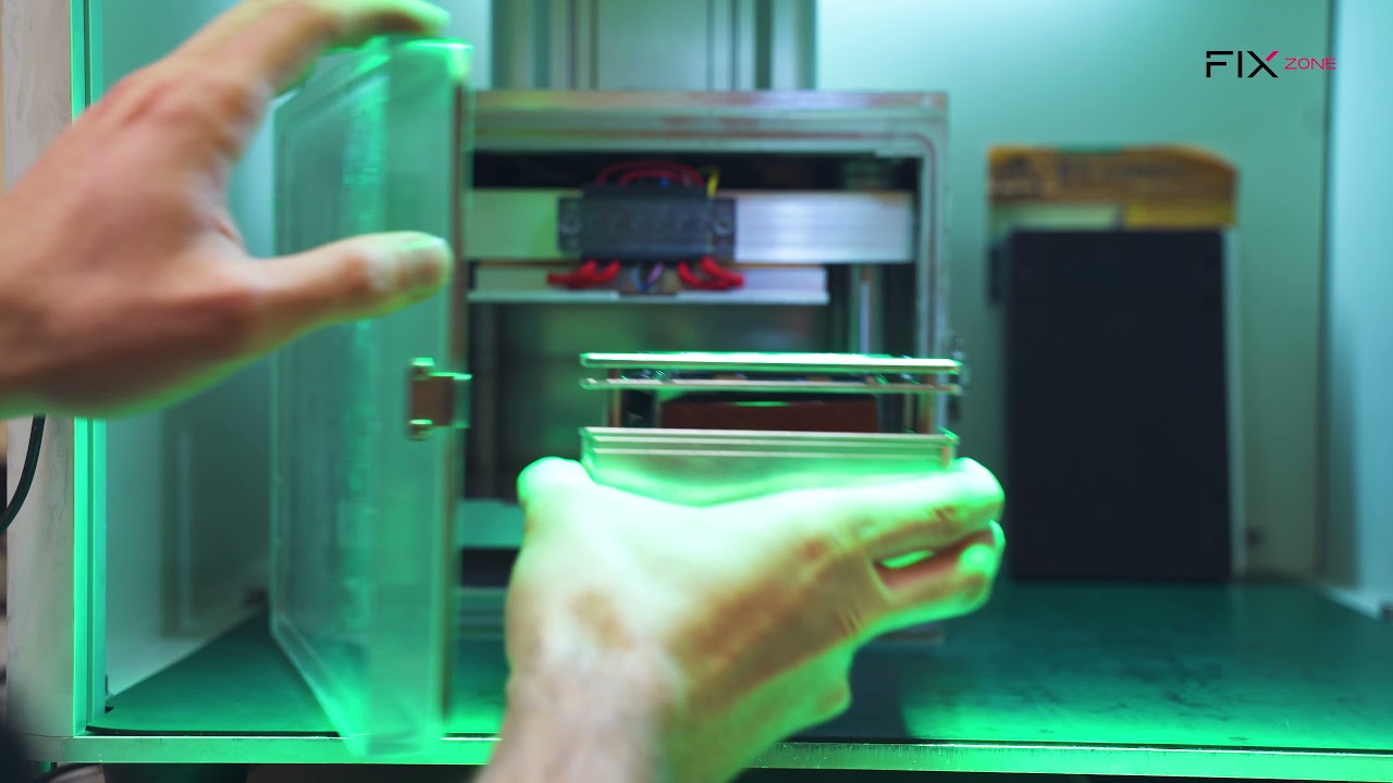 The second stage of iPhone XR regeneration - Lamination with the YMJ mold 💪 | FixZone.eu