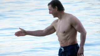 Eternal Charisma: Tom Cruise's Timeless Appeal and Physique