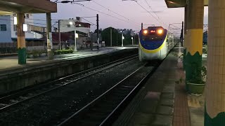 3227次九曲堂進站(EMU843+844)