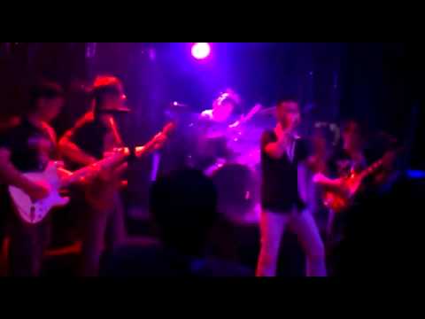 黄家驹纪念音乐会26/6/2012.秘密警察-Fire Antz.rmvb