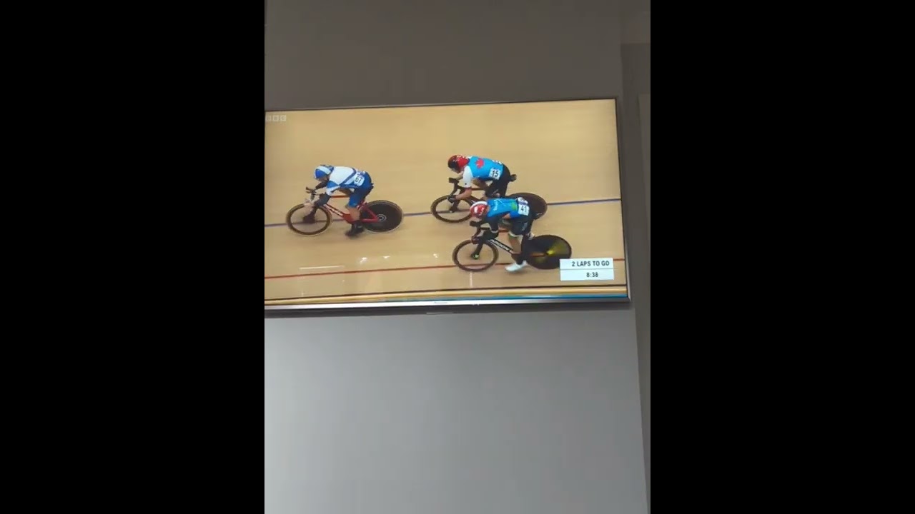 track cycling 30th July 2022 commonwealth games crash YouTube