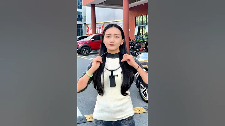 7Vandlion Mini Sports Camera 180° Rotating Lens HD Video 10 Hour RecordingPortable Compact Camera