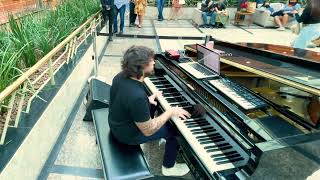 Duran Duran- Ordinary World (Piano Shopping Mall)