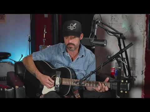 Americana Podcast Bonus Content | Ryan Bingham "I'm A Goin Nowhere"