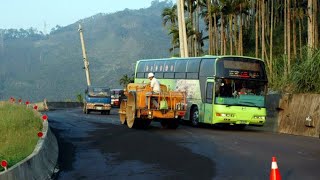 【觀光壓力】梅嶺車禍的生態省思| 大型遊覽車適合上山嗎?(我們的島 第382集 2006-12-11)