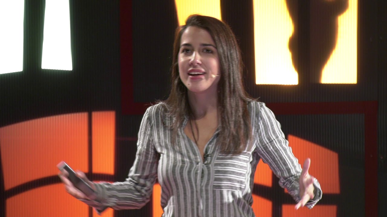 A nadie le importa la verdad | Rocío Vidal | TEDxMálaga