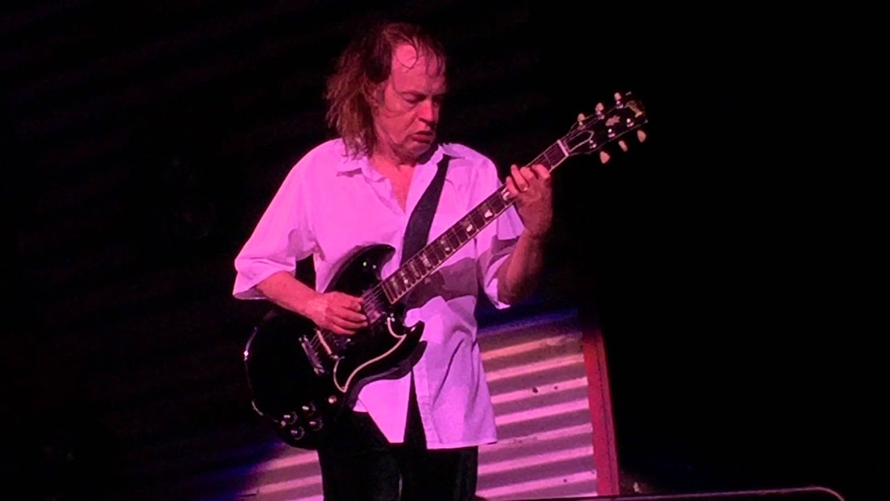 AC/DC Whole Lotta Rosie, 2015 Detroit Live FRONT ROW - YouTube