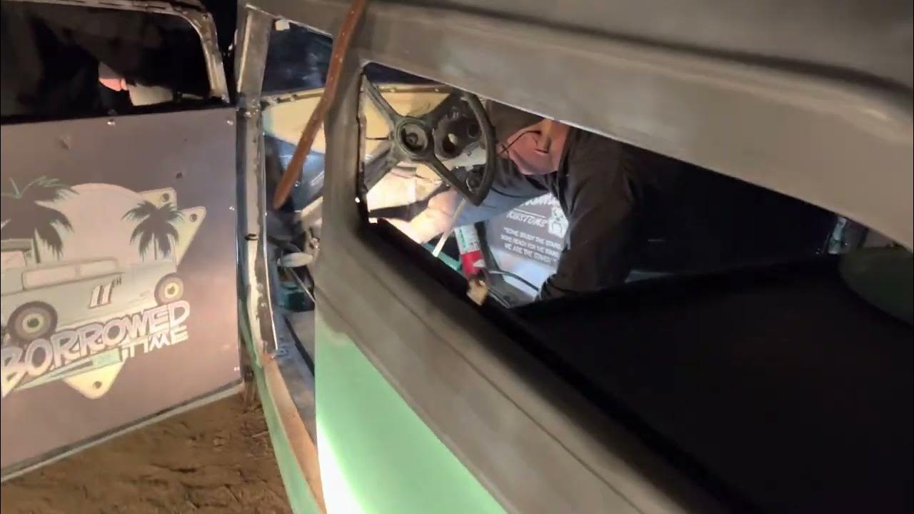 Willamina Kustoms high school shop class & crews Friday thrash ) 1 of