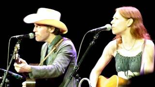 Gillian Welch - Down along the Dixie line @ Cirkus, Stockholm, Sweden, 2011-11-02