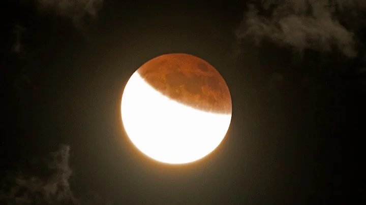 Total lunar eclipse will be visible tonight