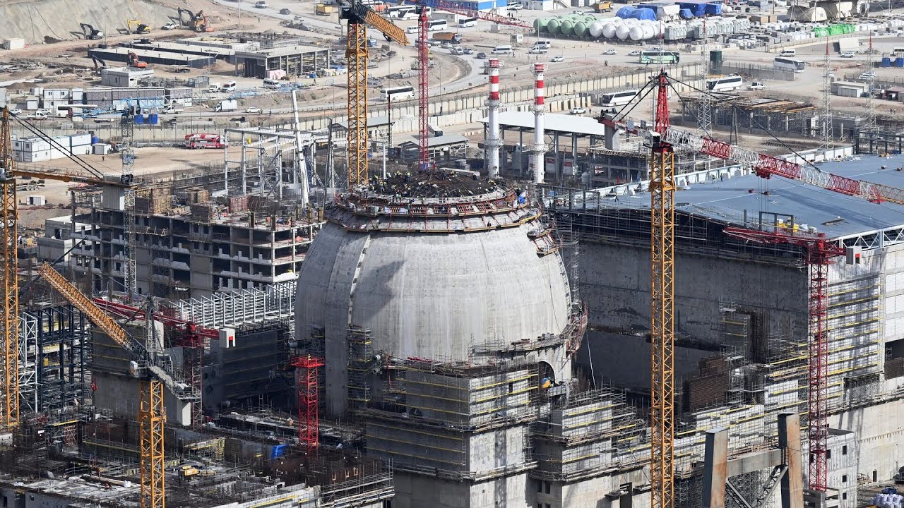 Российские специалисты установили самый тяжелый компонент энергоблока на АЭС «Аккую» в Турции