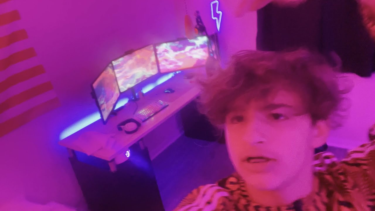 Insane 15 Year Old Gaming Setup!!!!!! ($10,000)