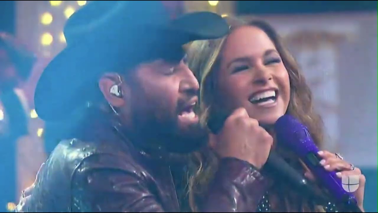 Lucero y Pancho Barraza cantan “Música Romántica” en Juego de voces