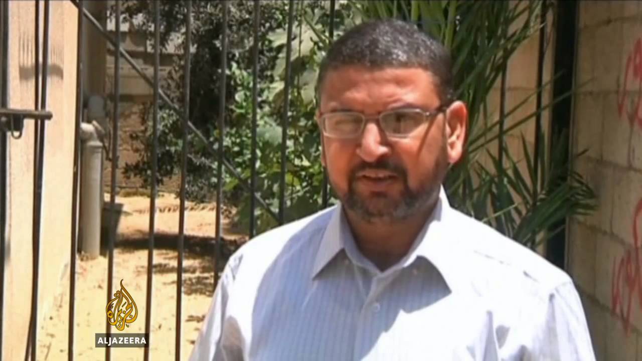 حُكم على مرسي بالسجن لمدة 15 يوماً