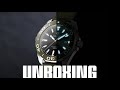 UNBOXING The TAG Heuer Aquaracer Caliber Quartz Watch - Diameter 43 m in Green