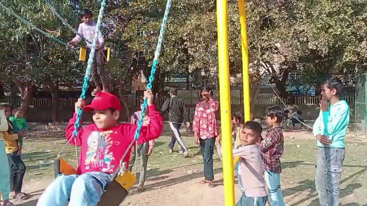 हमारे ब्लॉक में बने रहिए दोस्तों.. #viravideo #hindisong #funny #lifeisbutadream #india ... See more