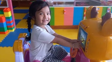 cùng Bé Kim Thanh khám phá khu vui chơi sóc nâu ở TP châu đốc