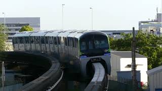 東京モノレール10000形10071F 普通「浜松町」行き 昭和島駅到着