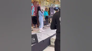 Jutti Kasuri Ukasha Gul Ashraf LIVE Performance 