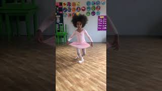 Curtsy - How to say Thank you without saying a word #dance #ballet #balletstudio #heretocreate