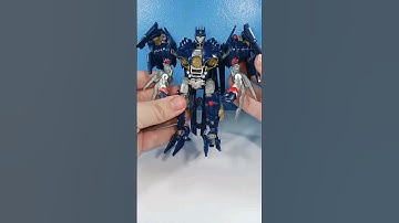 An AMAZING Soundwave repaint in G1 deco! Transformers Revenge of the Fallen Meeting at the Nemesis