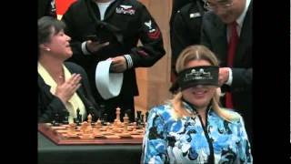 Chess Daily News by Susan Polgar - Blindfolded while Exercising