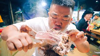 SAPA TV | TRỞ LẠI CHỢ PHIÊN LÙNG PHÌNH NGÀY MƯA XƠI NGUYÊN CÁI MẶT LỢN ĐEN NGON TUYỆT
