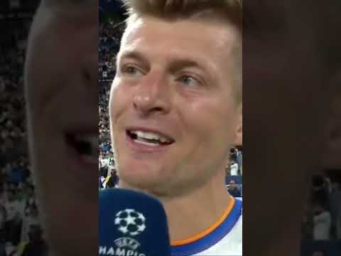 Toni Kroos bricht