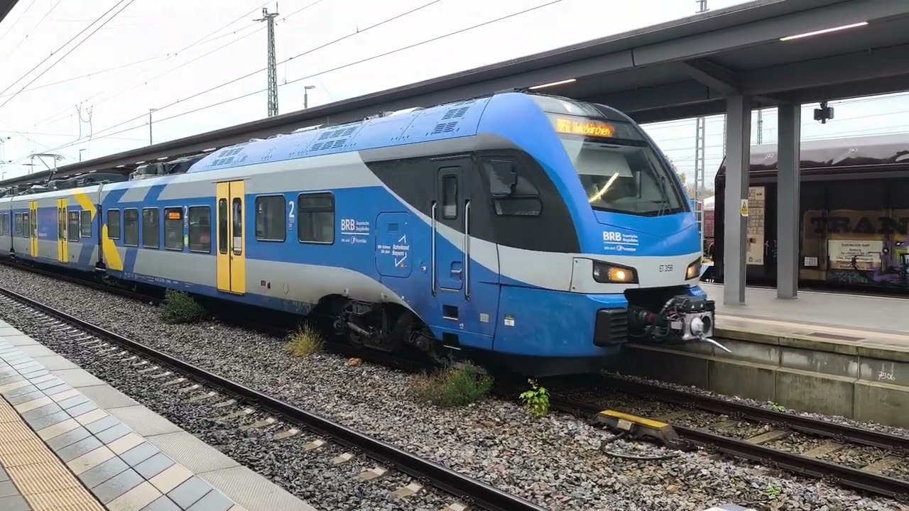 Adventskalender 17 - Bahnverkehr im Chiemgau mit vielen Meridian Flirt 3