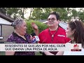 Residentes de Thornton, Illinois se quejan del mal olor que emana una presa de aguas negras