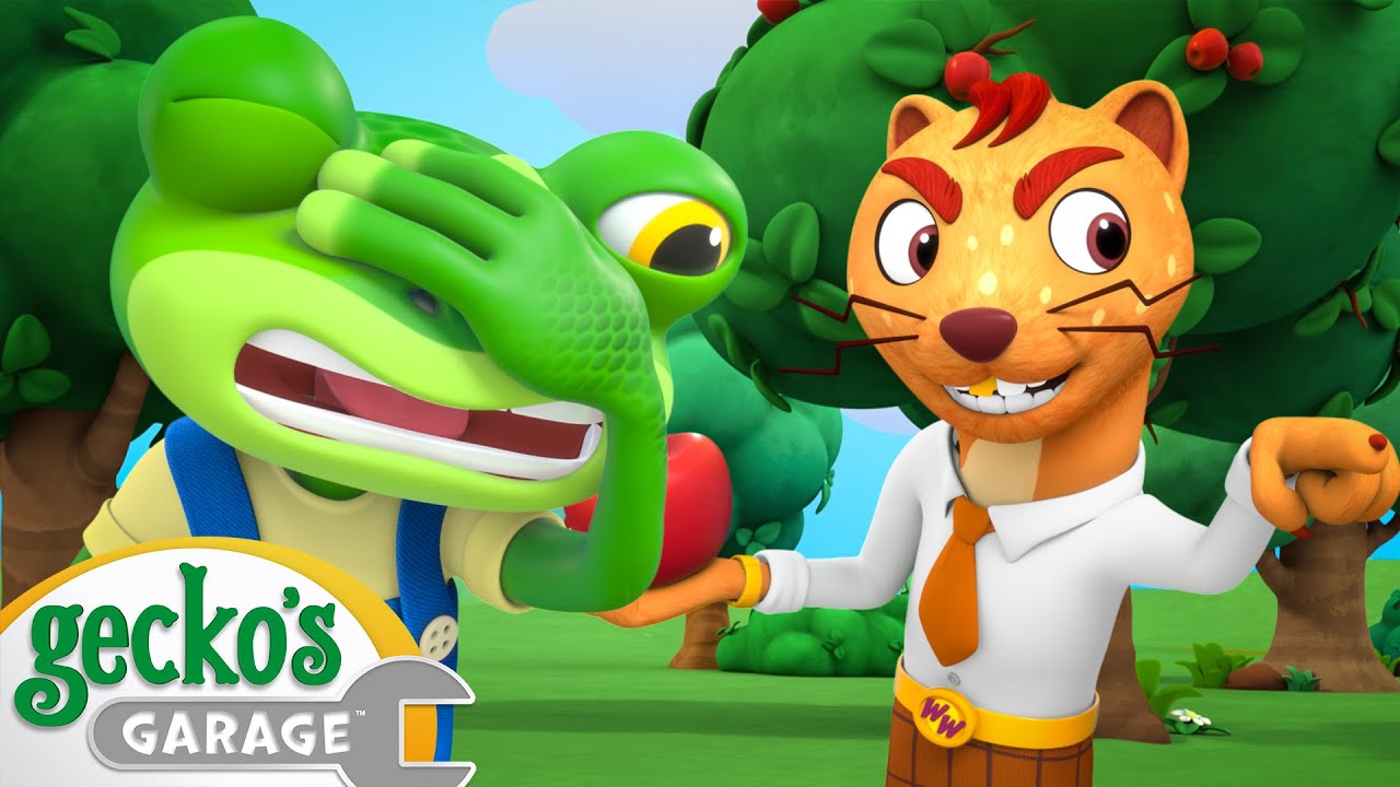Tree Trouble for Weasel! 🌳⚠️ | Gecko's Garage | Learning Videos for Kids 🛻🐸🛠️
