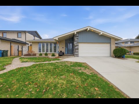 9729 S. Tripp Avenue, Oak Lawn, IL home video tour
