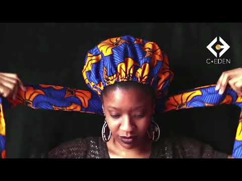 Vidéo: Comment Attacher Un Chapeau-casque