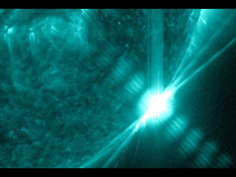 Strong 3.3 X Class Flare/ Snowstorm approaching the Norheast