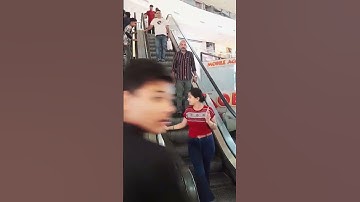 Hend touching prank 😜 on cute girl escalator #shorts #shortsfeed #viral #funnyprank #prankinindia